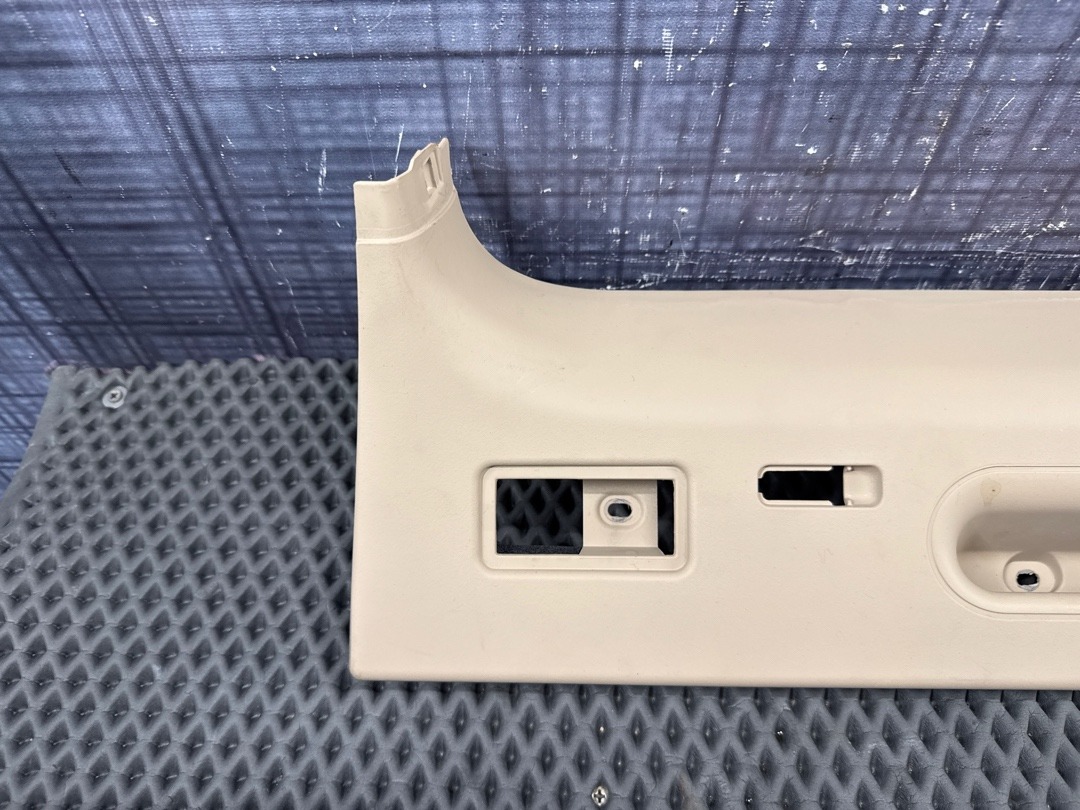 Пластик крышки багажника, 1030 рублей, Красноярск