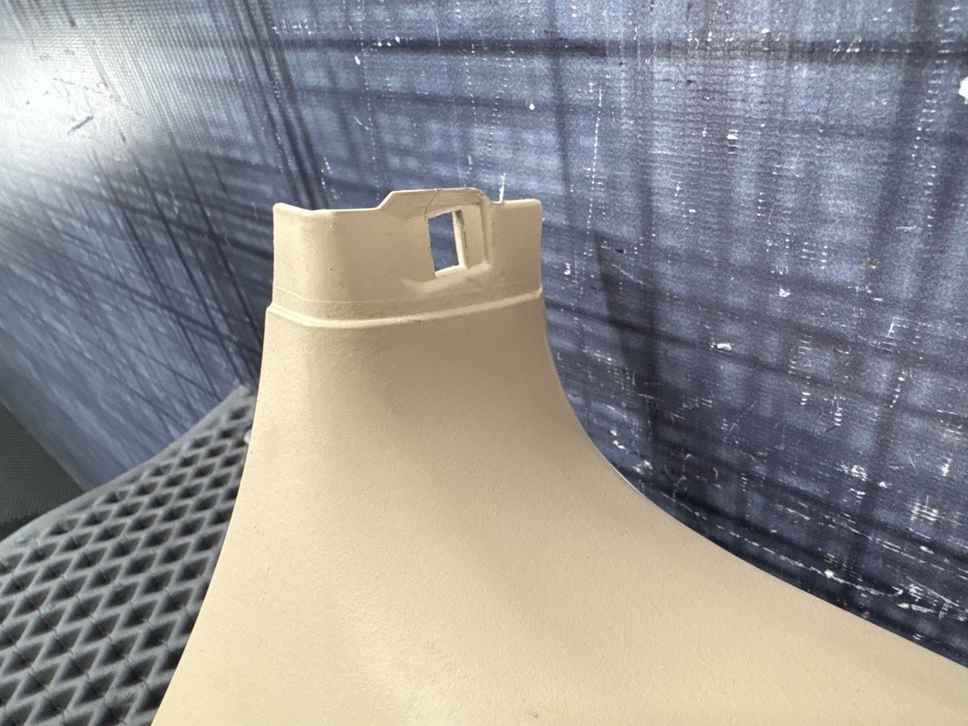 Пластик крышки багажника, 1030 рублей, Красноярск