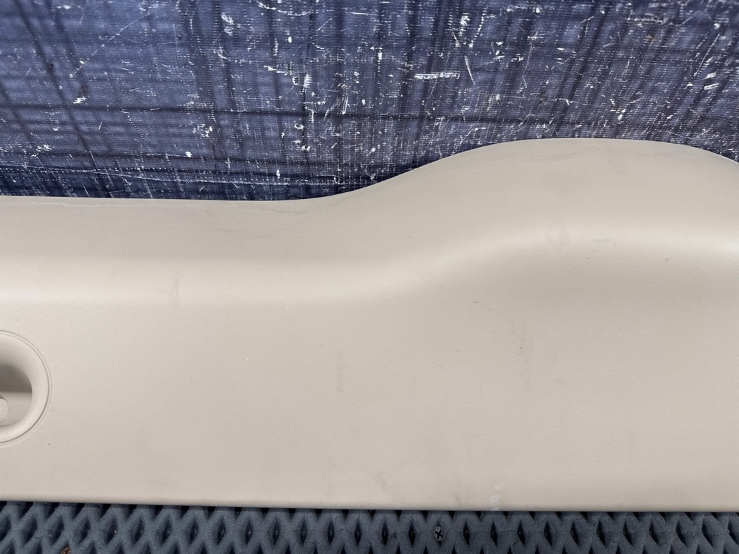 Пластик крышки багажника, 1030 рублей, Красноярск