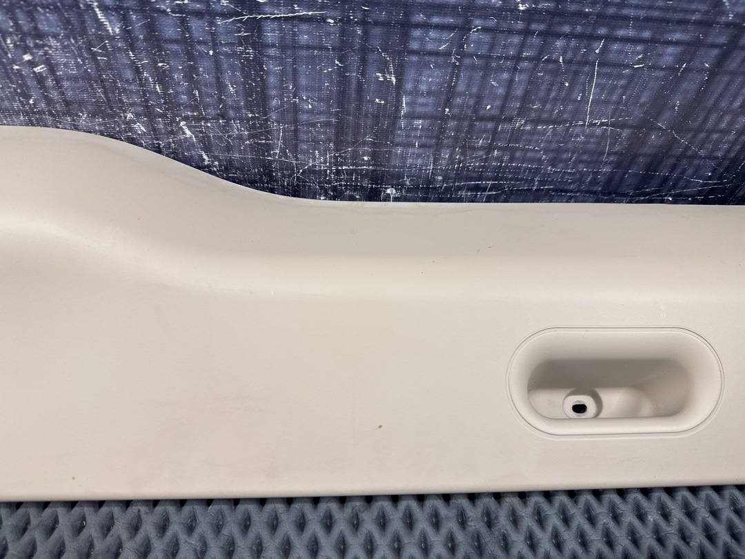 Пластик крышки багажника, 1030 рублей, Красноярск