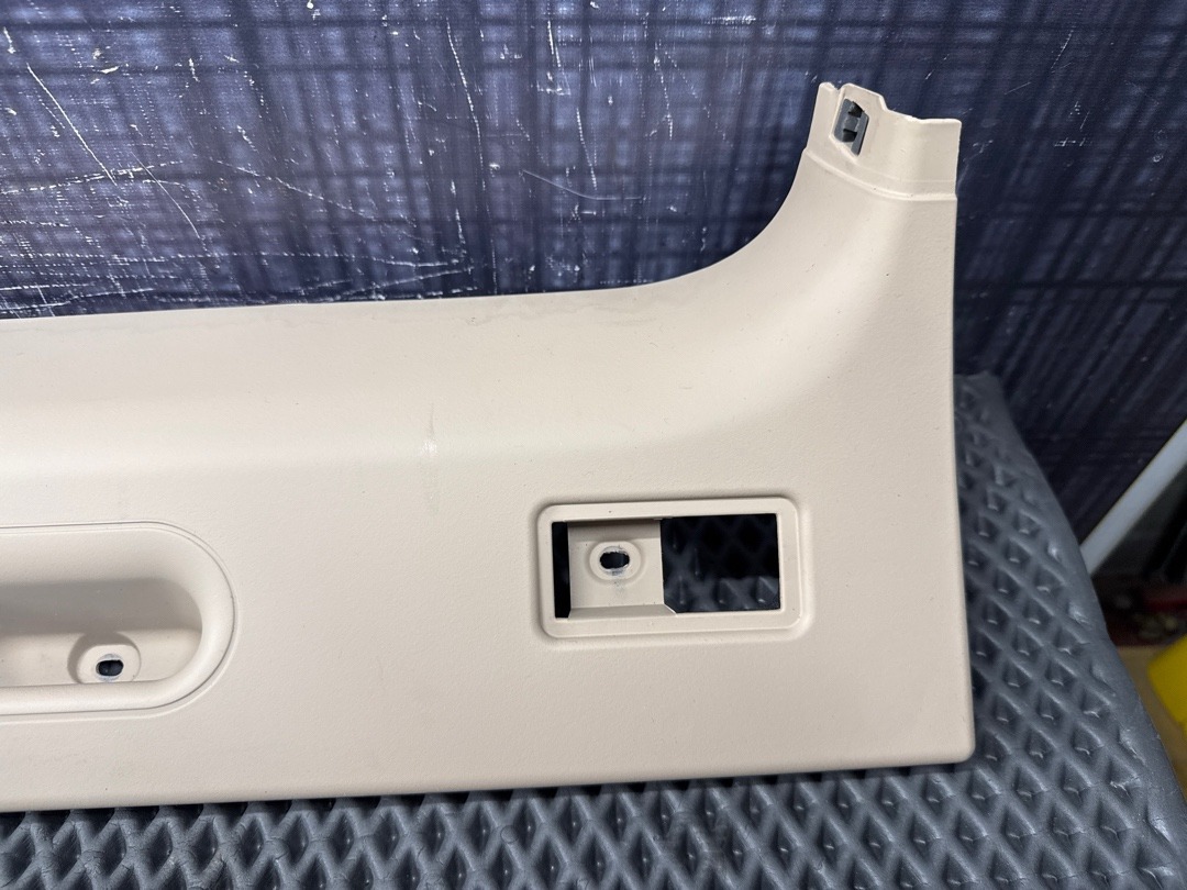 Пластик крышки багажника, 1030 рублей, Красноярск