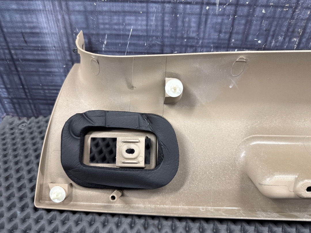 Пластик крышки багажника, 1030 рублей, Красноярск