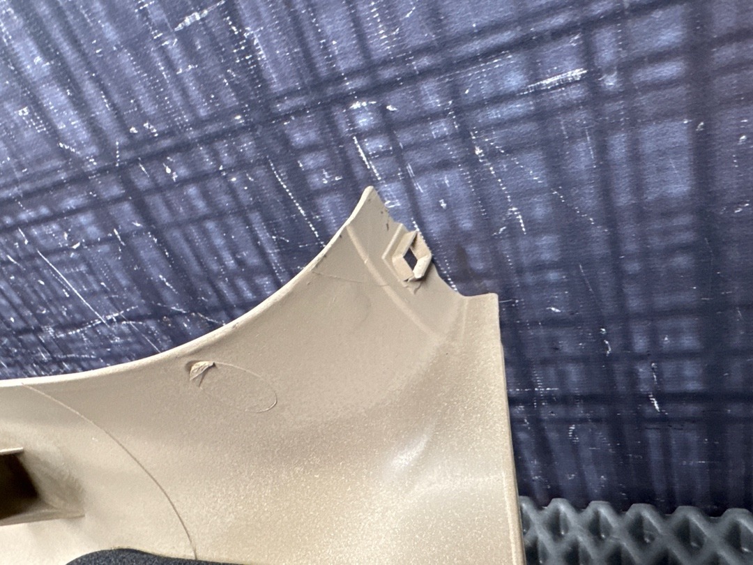 Пластик крышки багажника, 1030 рублей, Красноярск