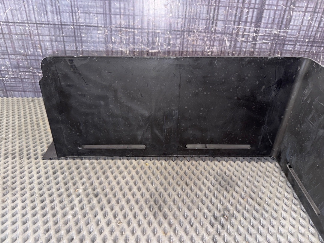 Пластик багажника, 680 рублей, Красноярск