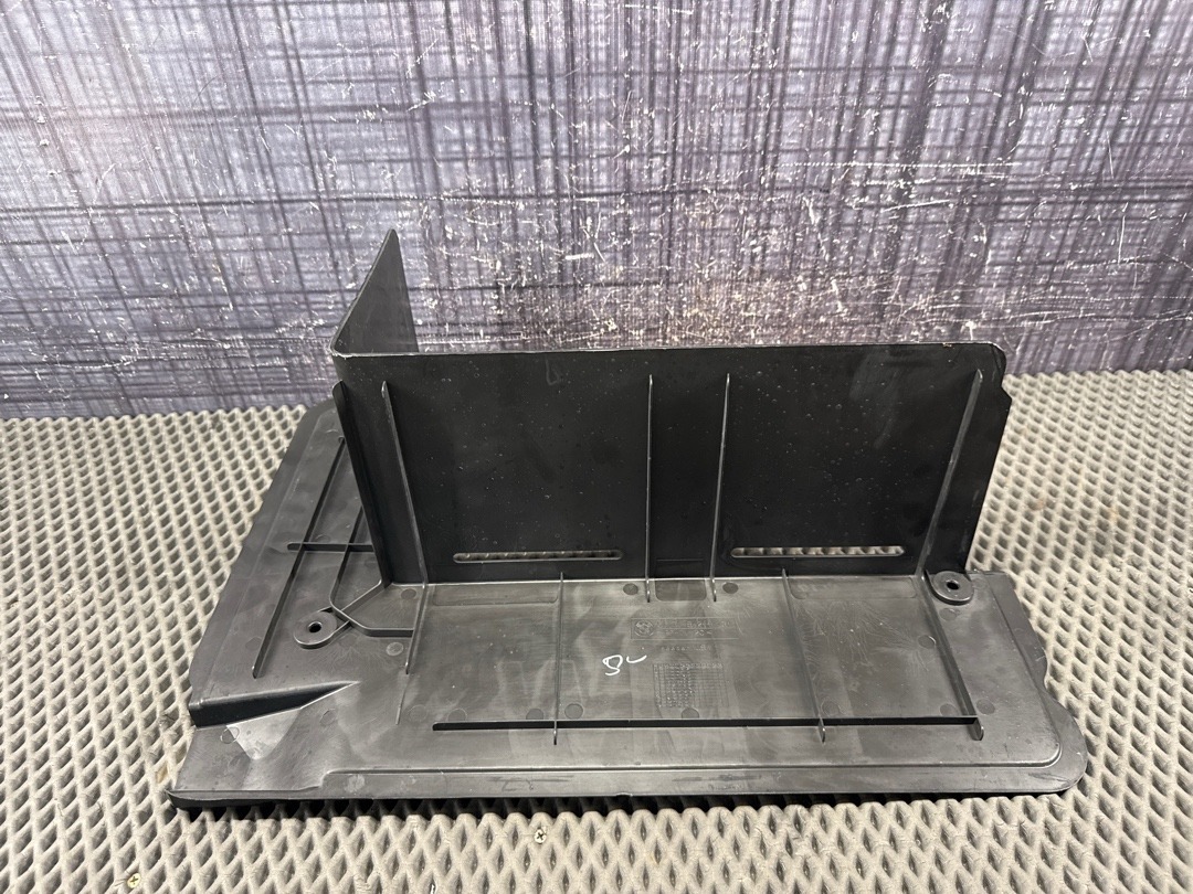 Пластик багажника, 680 рублей, Красноярск