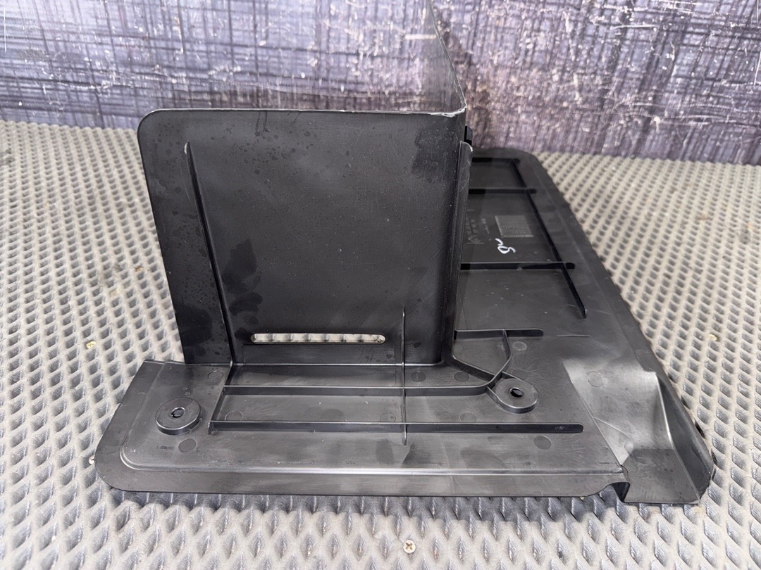 Пластик багажника, 680 рублей, Красноярск