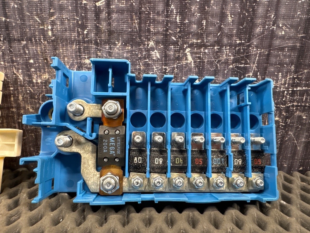 Блок предохранителей, 1230 рублей, Красноярск