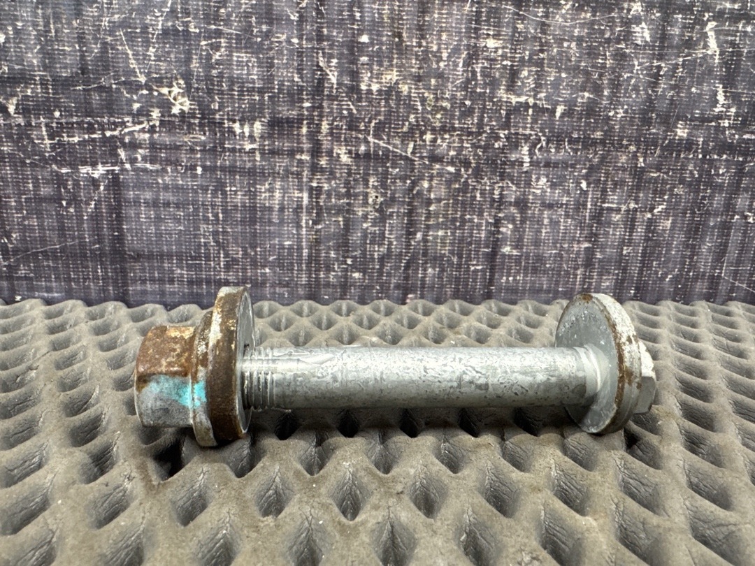 Болт развальный, 730 рублей, Красноярск