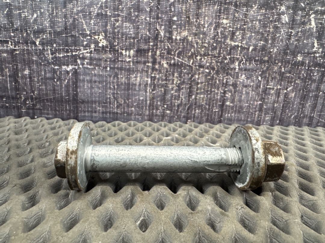 Болт развальный, 730 рублей, Красноярск