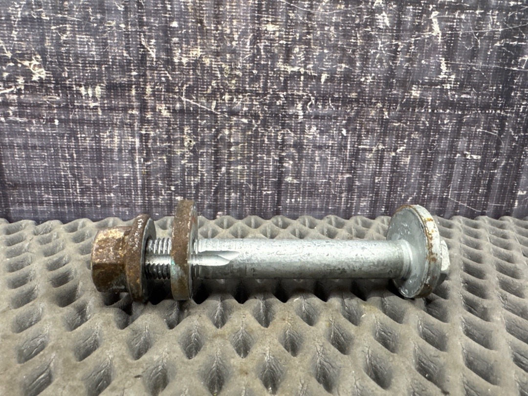 Болт развальный, 730 рублей, Красноярск