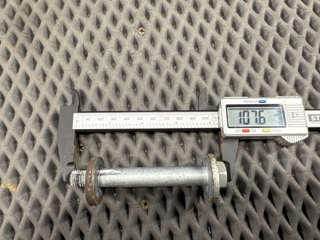 Болт развальный, 730 рублей, Красноярск