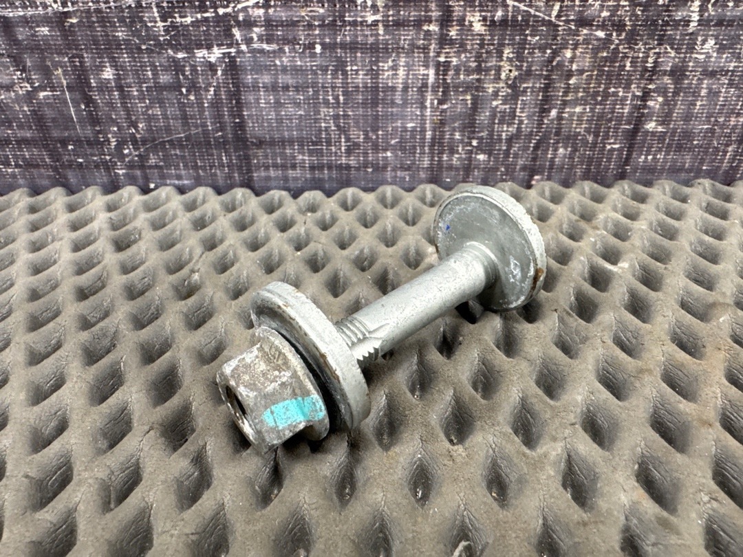 Болт развальный, 730 рублей, Красноярск