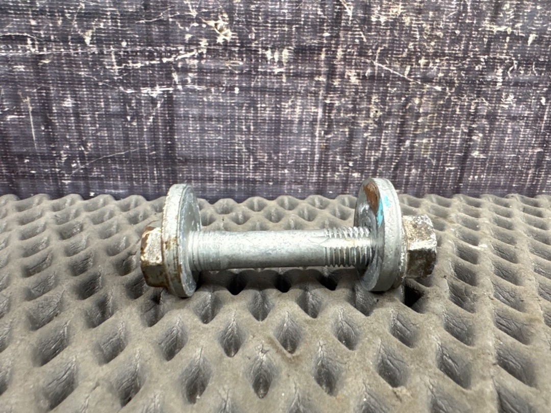 Болт развальный, 730 рублей, Красноярск