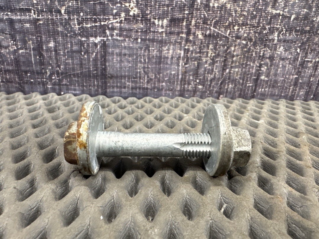 Болт развальный, 730 рублей, Красноярск