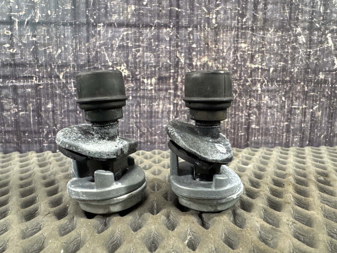 Упор багажника, 1870 рублей, Красноярск