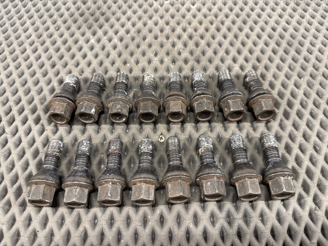 Комплект колесных болтов, 3970 рублей, Красноярск