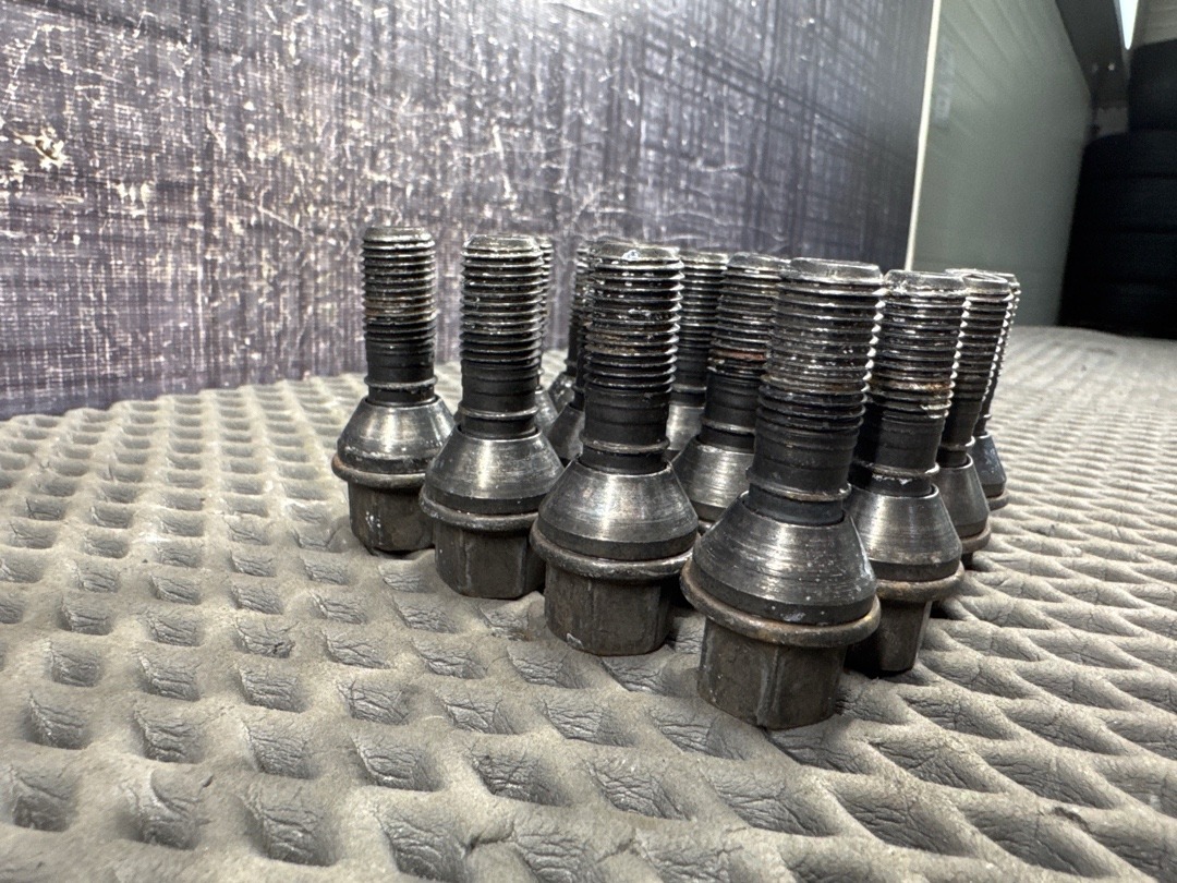 Комплект колесных болтов, 3970 рублей, Красноярск