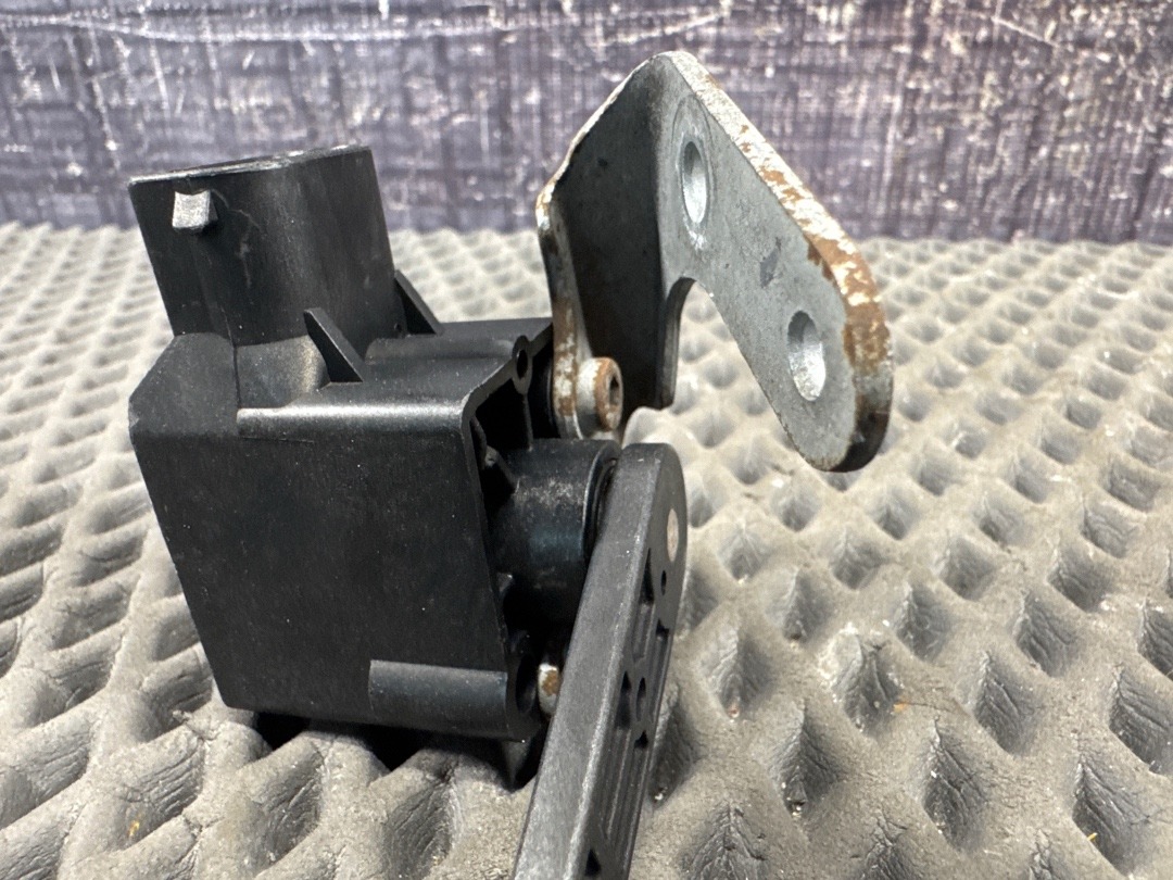 Датчик уровня подвески, 2840 рублей, Красноярск