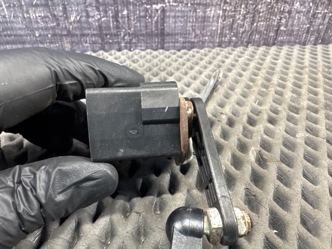 Датчик уровня подвески, 2840 рублей, Красноярск