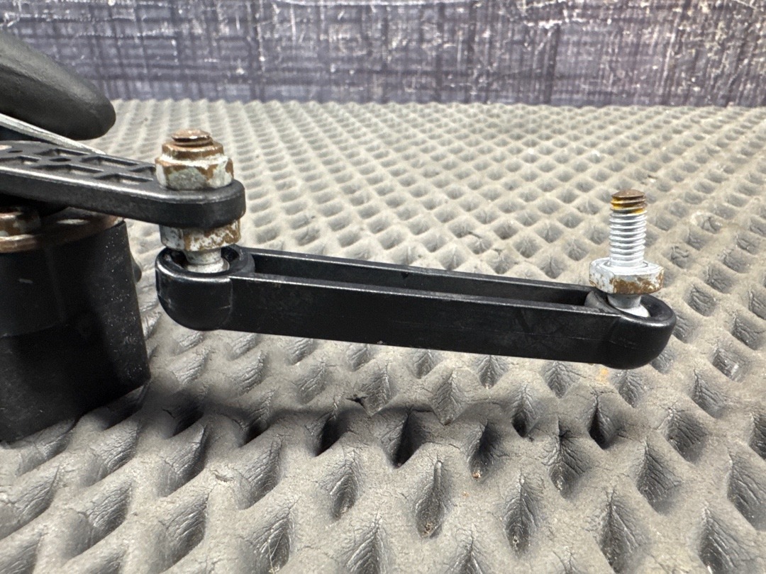 Датчик уровня подвески, 2840 рублей, Красноярск