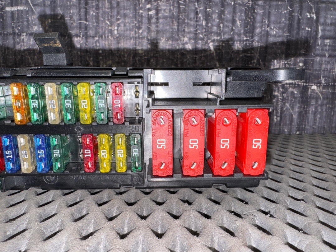 Блок предохранителей, 2150 рублей, Красноярск