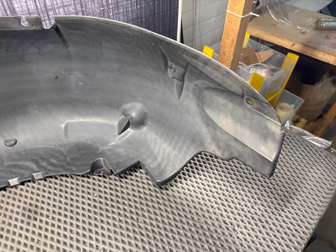 Подкрылок, 1120 рублей, Красноярск