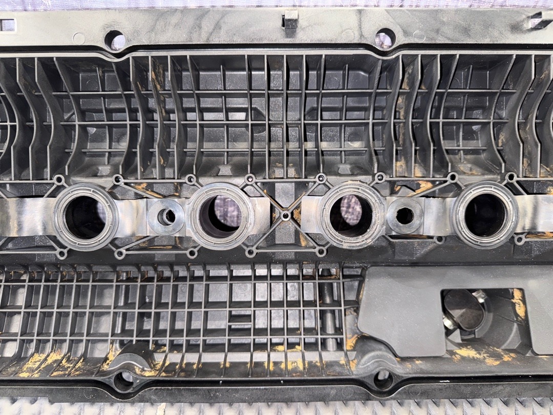 Крышка клапанов, 12330 рублей, Красноярск