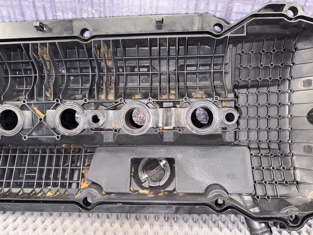 Крышка клапанов, 12330 рублей, Красноярск