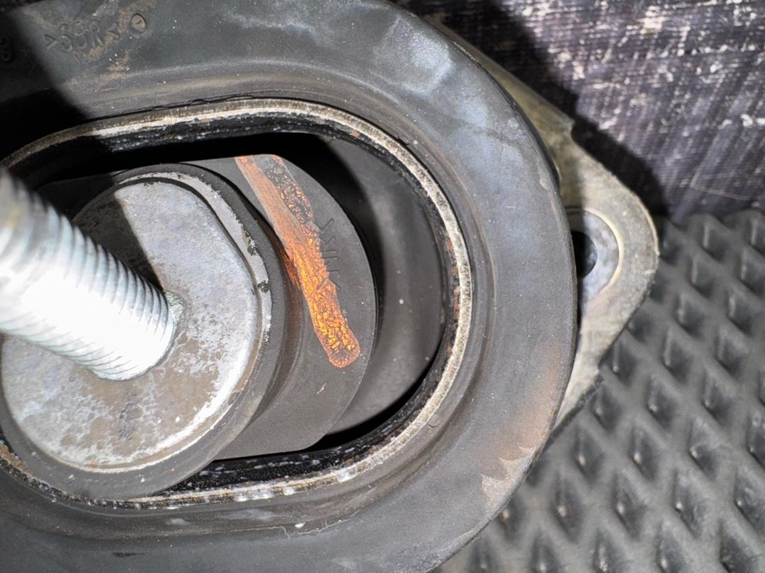 Подушка двигателя, 4120 рублей, Красноярск