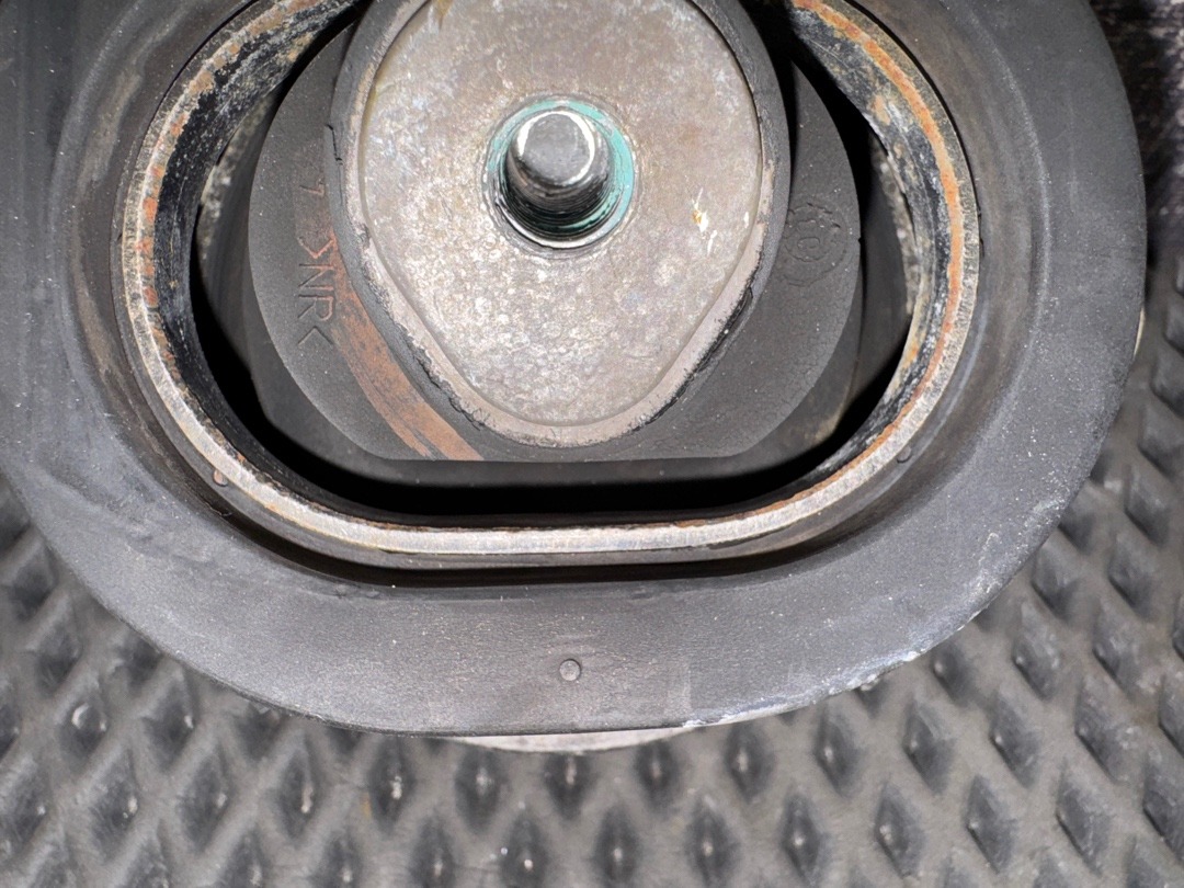 Подушка двигателя, 4120 рублей, Красноярск