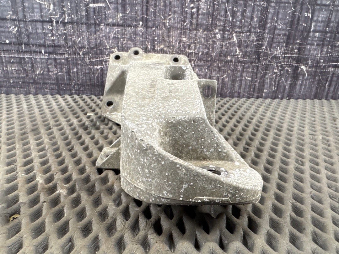 Кронштейн двигателя, 4320 рублей, Красноярск