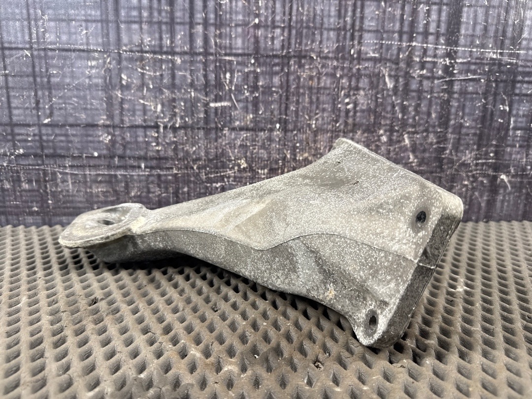 Кронштейн двигателя, 2990 рублей, Красноярск