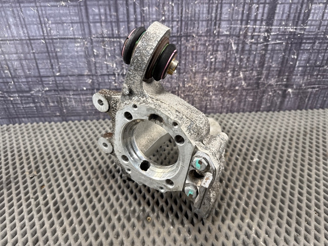 Поворотный кулак, 2630 рублей, Красноярск