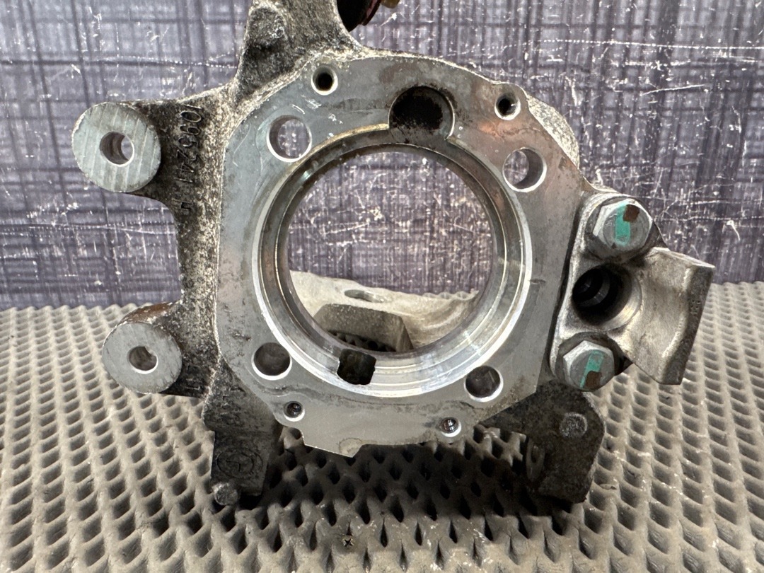 Поворотный кулак, 2630 рублей, Красноярск