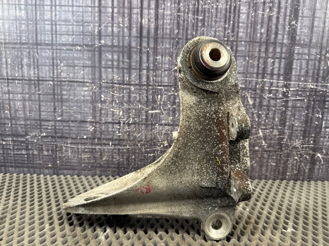 Поворотный кулак, 2630 рублей, Красноярск