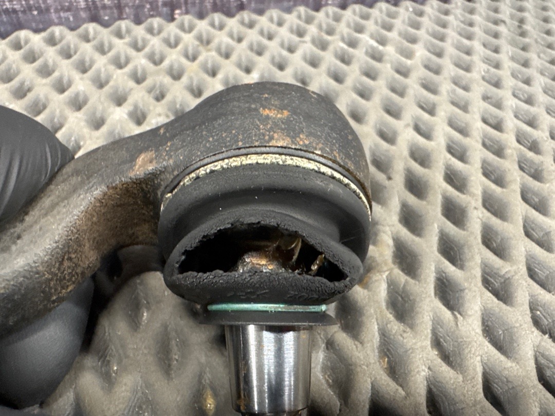 Тяга рулевая с наконечником, 2240 рублей, Красноярск