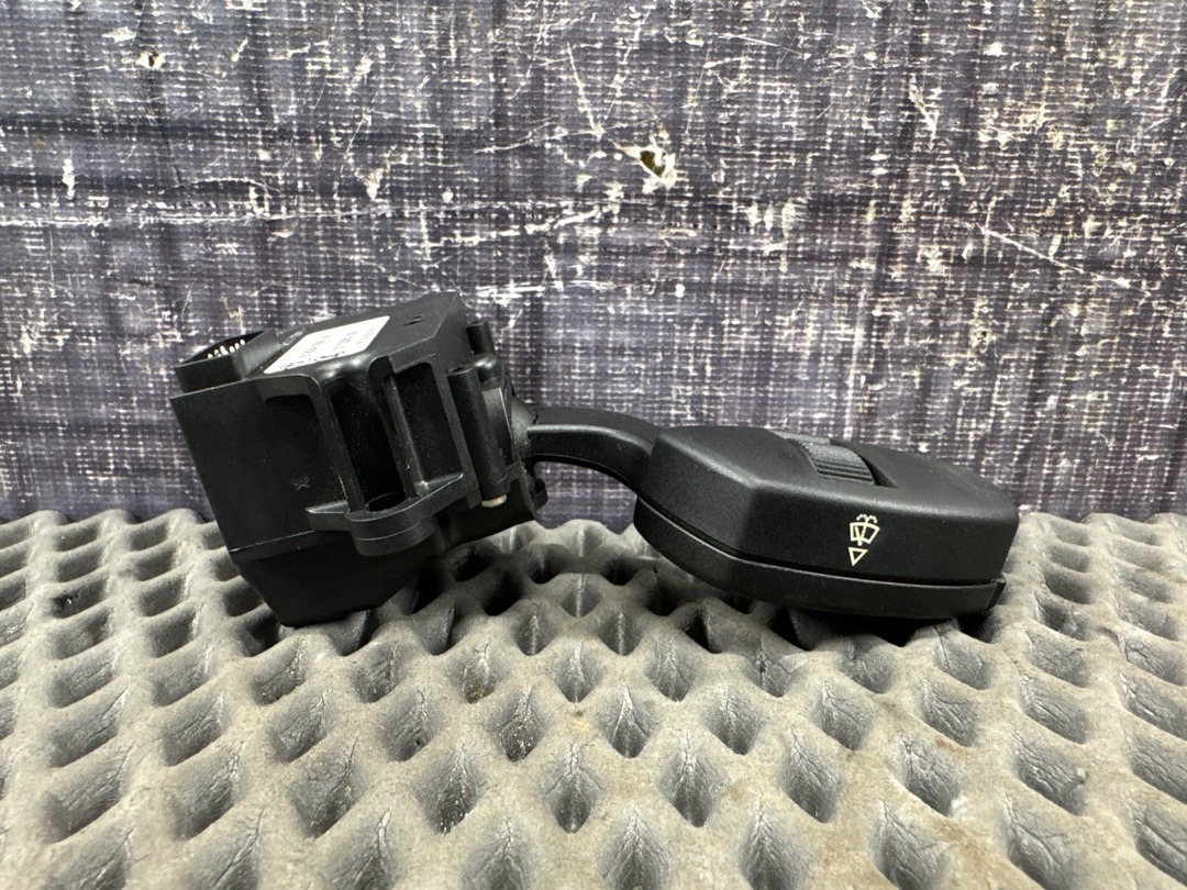 Подрулевой переключатель, 312 рублей, Красноярск