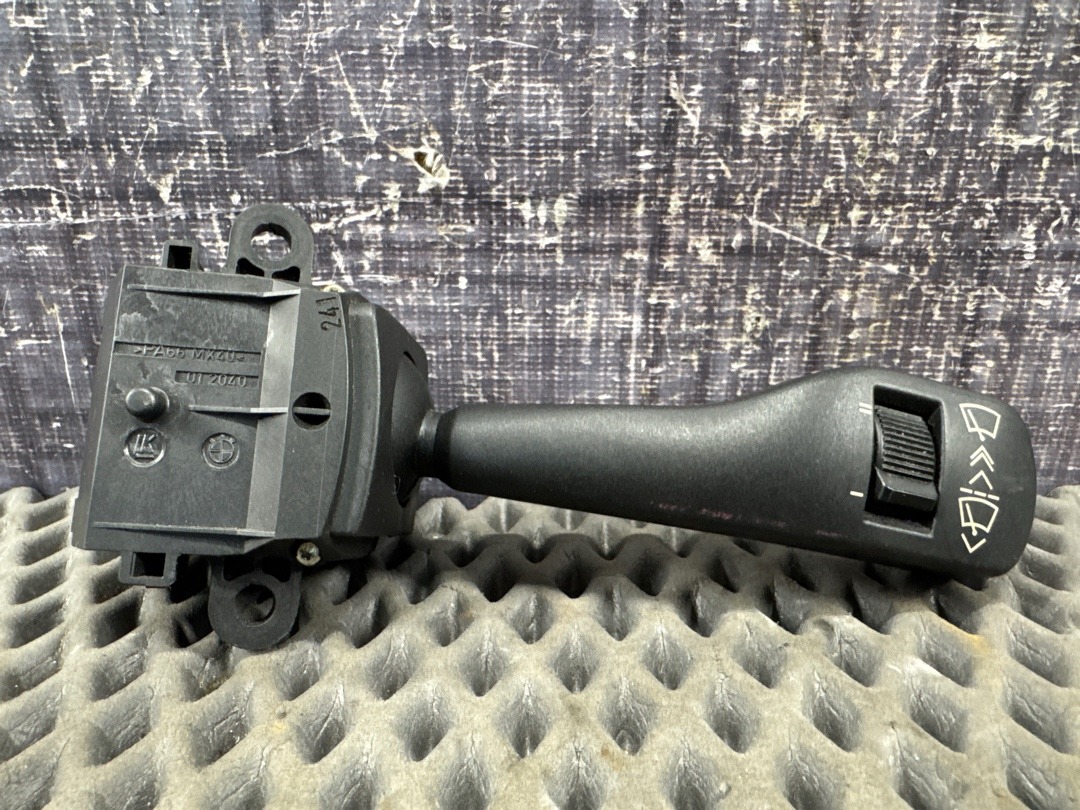 Подрулевой переключатель, 432 рублей, Красноярск