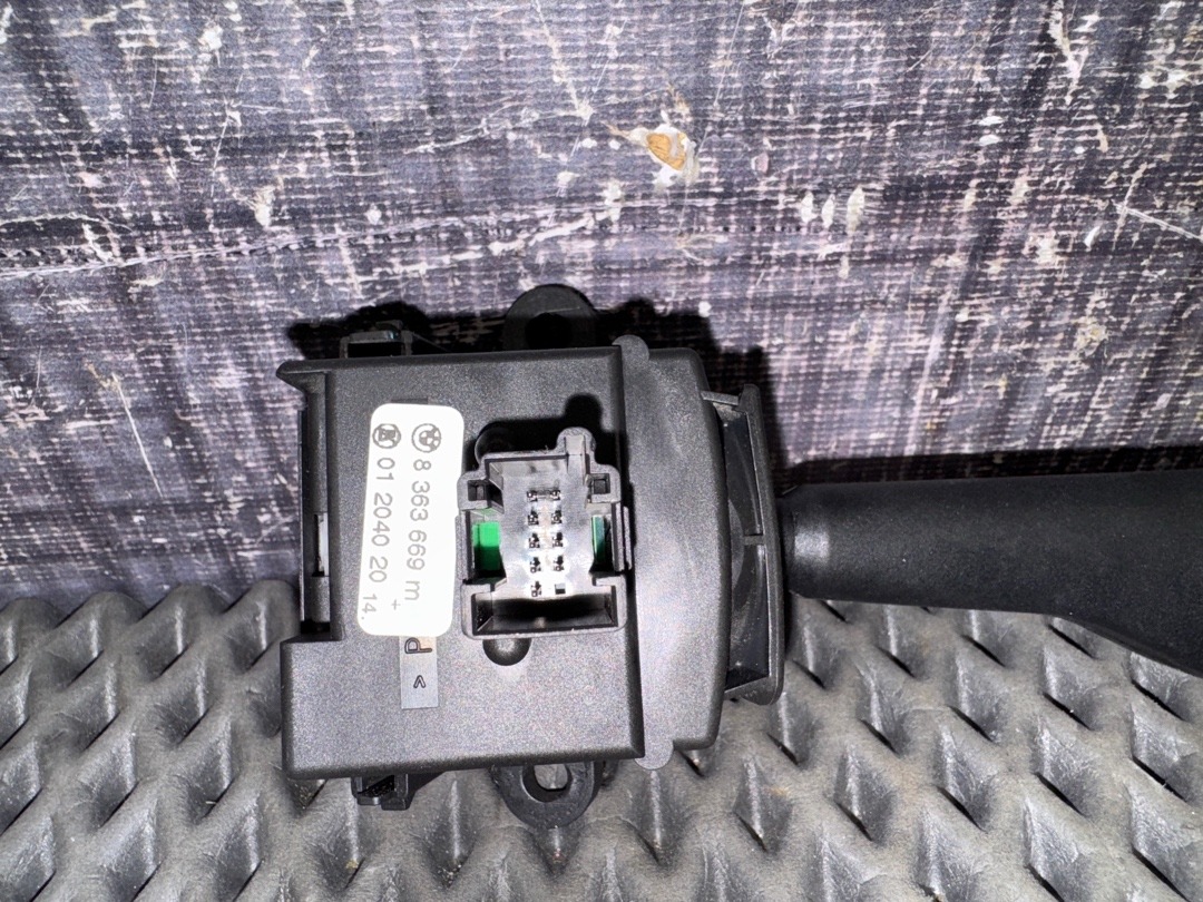 Подрулевой переключатель, 432 рублей, Красноярск