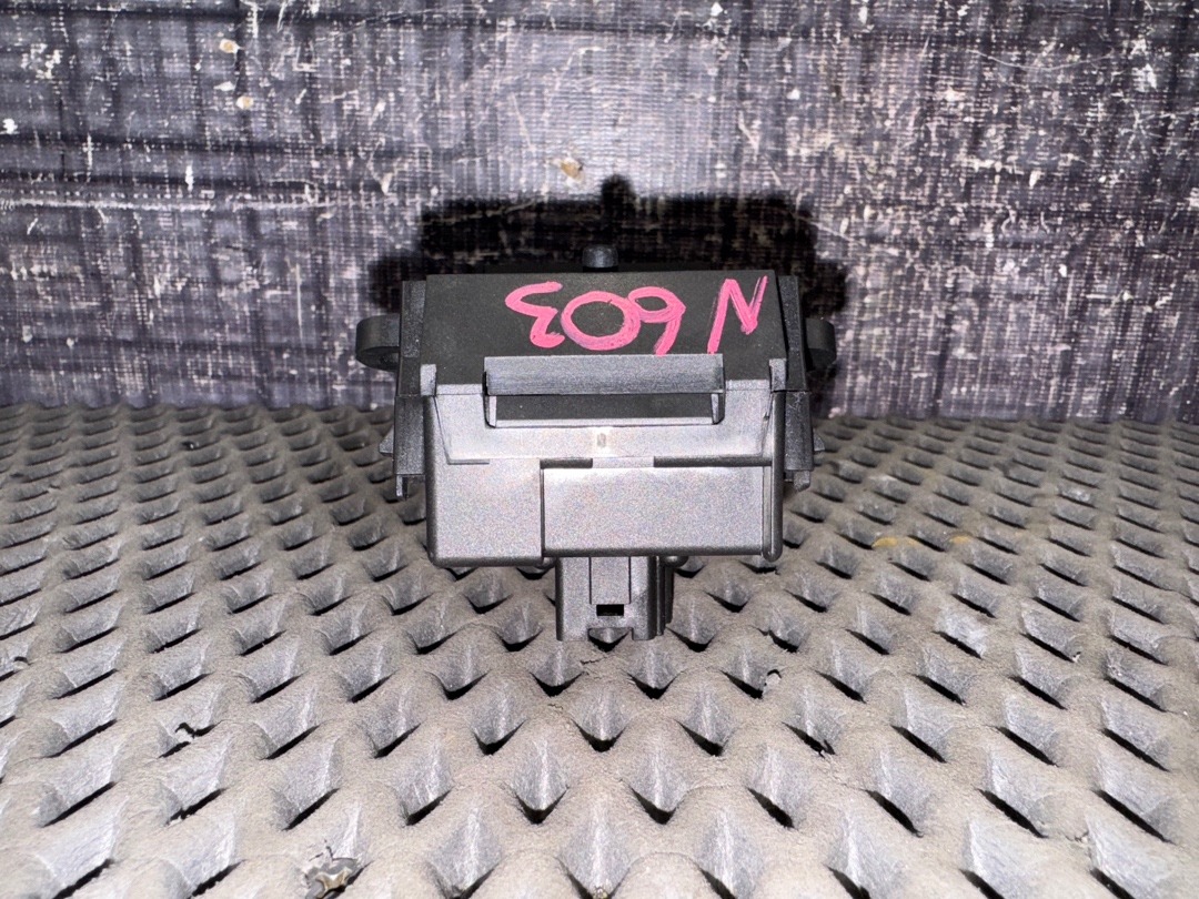 Подрулевой переключатель, 432 рублей, Красноярск