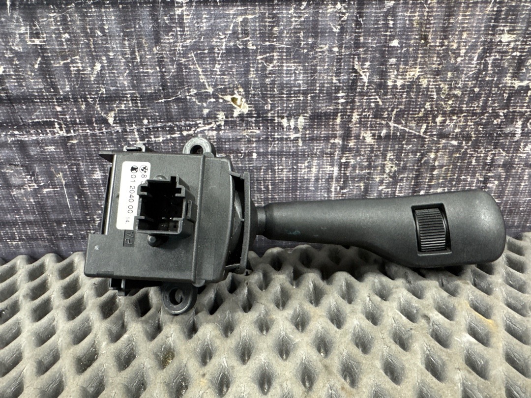 Подрулевой переключатель, 432 рублей, Красноярск