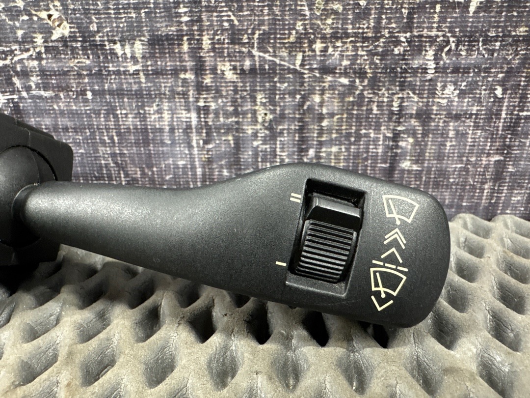 Подрулевой переключатель, 440 рублей, Красноярск