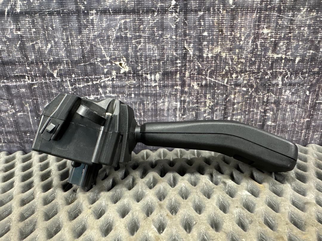 Подрулевой переключатель, 440 рублей, Красноярск