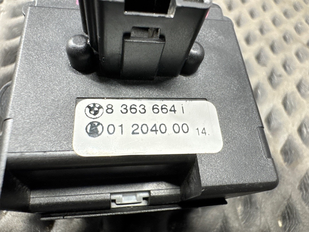 Подрулевой переключатель, 440 рублей, Красноярск