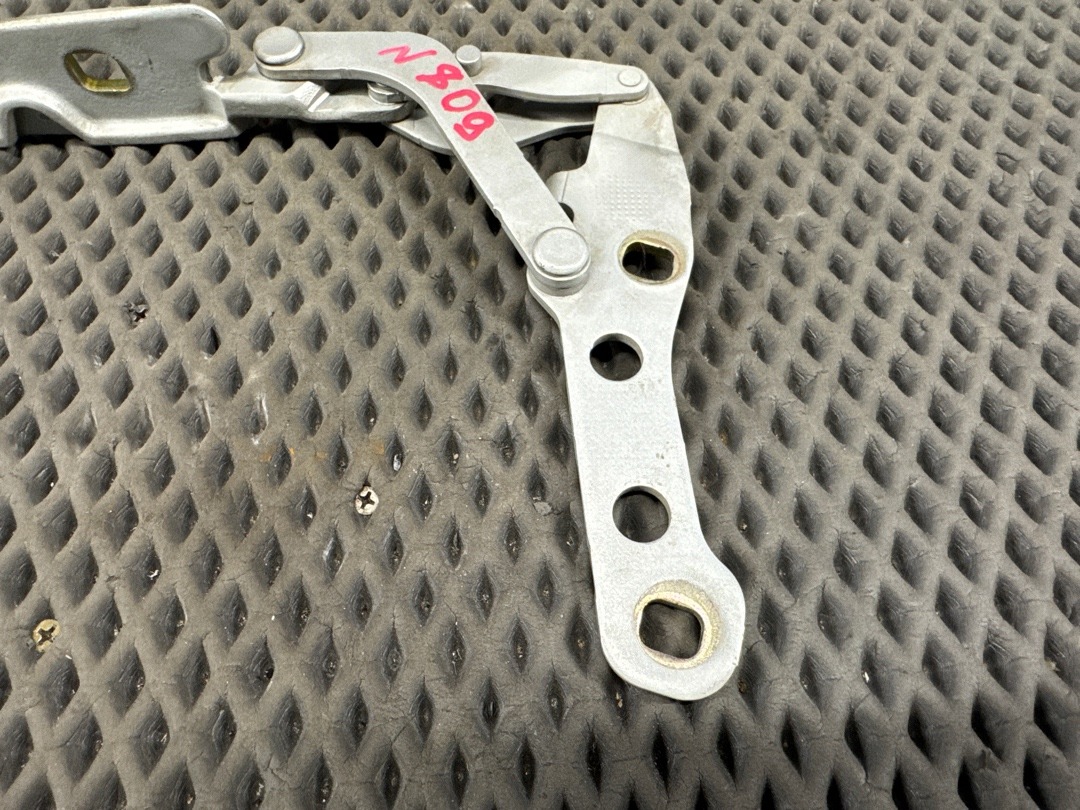 Петля капота, 678 рублей, Красноярск