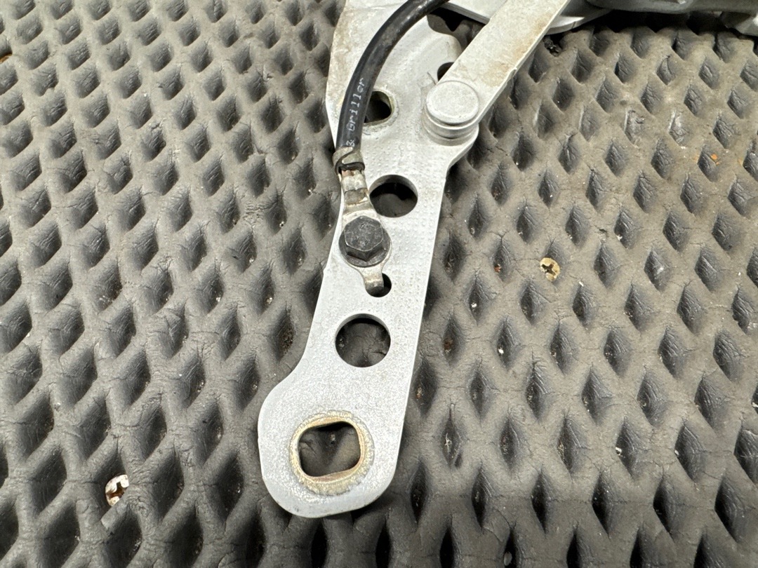 Петля капота, 678 рублей, Красноярск