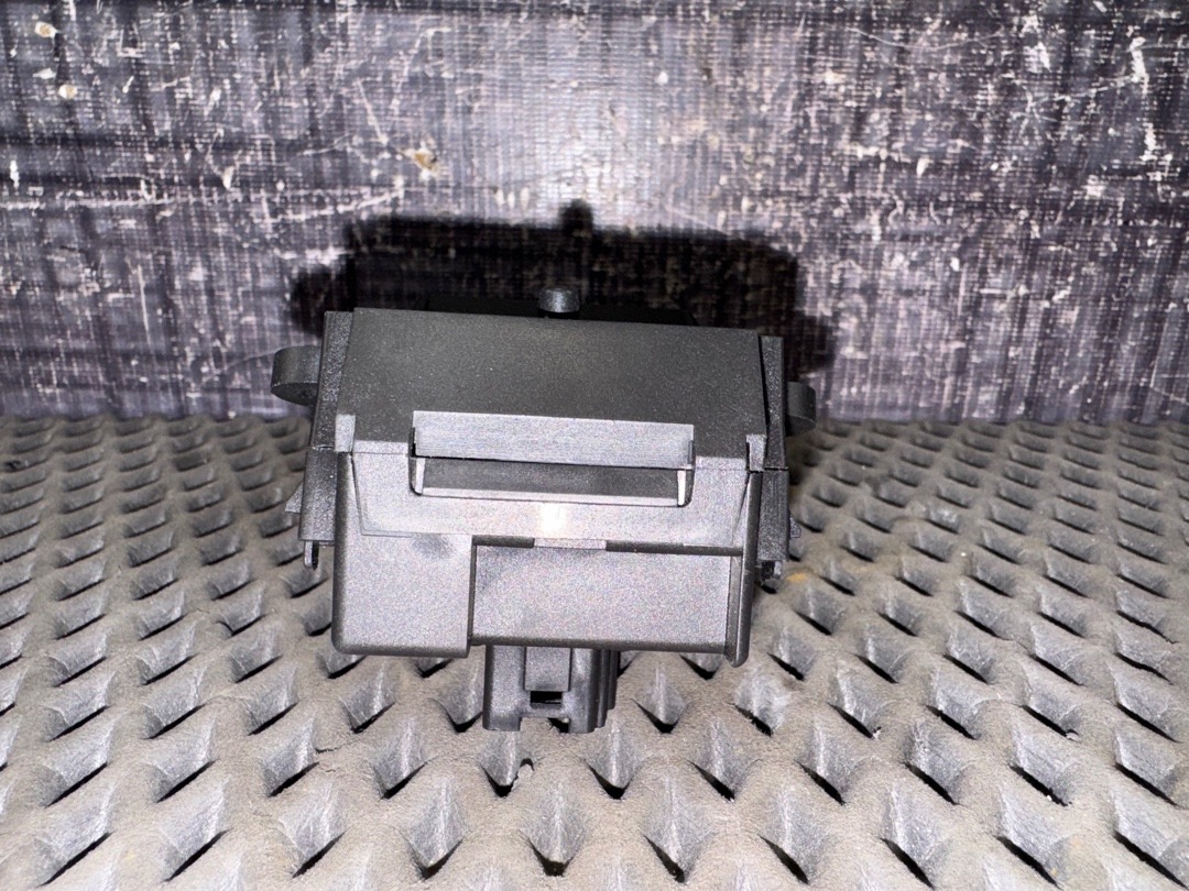 Подрулевой переключатель, 432 рублей, Красноярск