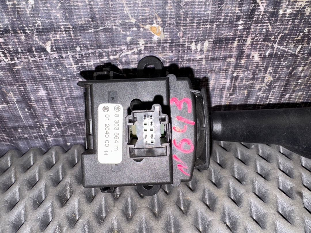 Подрулевой переключатель, 440 рублей, Красноярск