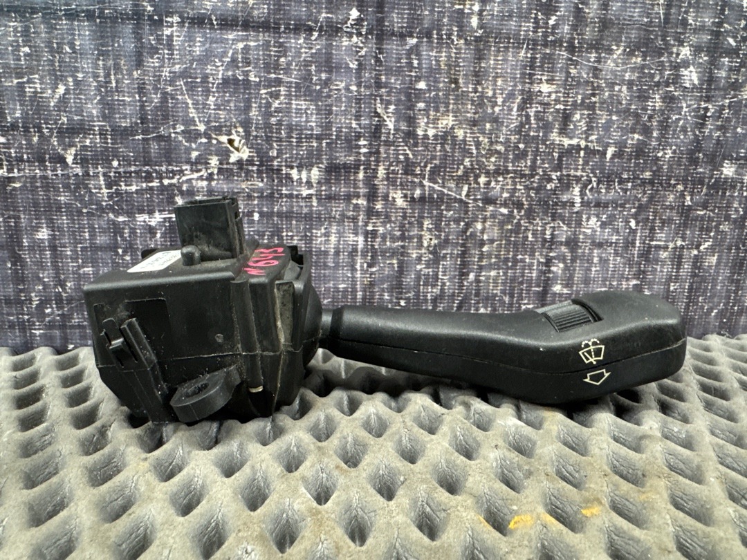 Подрулевой переключатель, 440 рублей, Красноярск