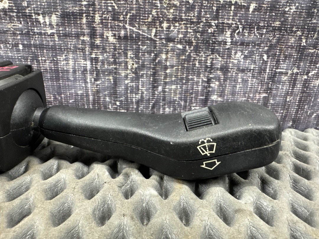 Подрулевой переключатель, 440 рублей, Красноярск